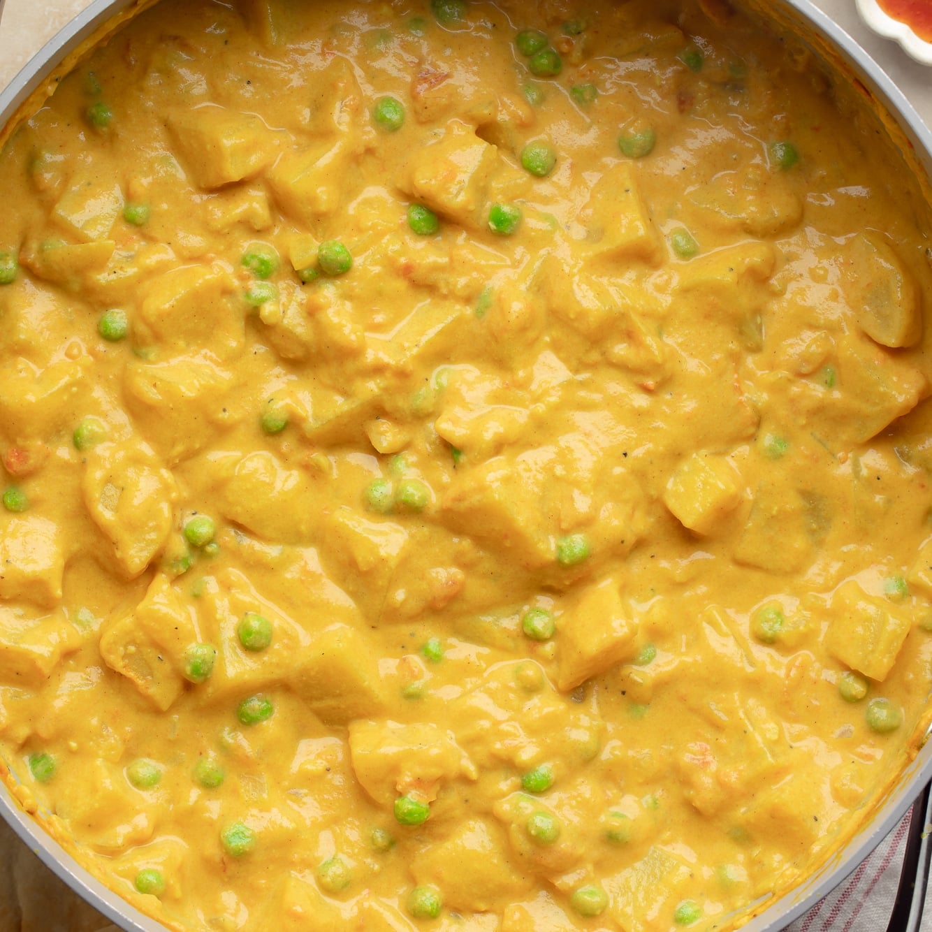 Easy vegan potato curry in a bowl
